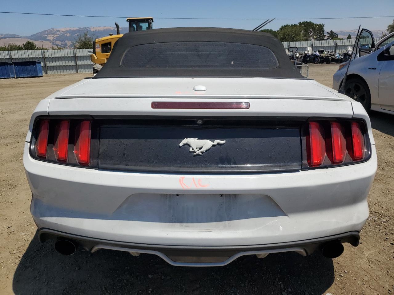 2016 Ford Mustang VIN: 1FATP8UH5G5238355 Lot: 65852694