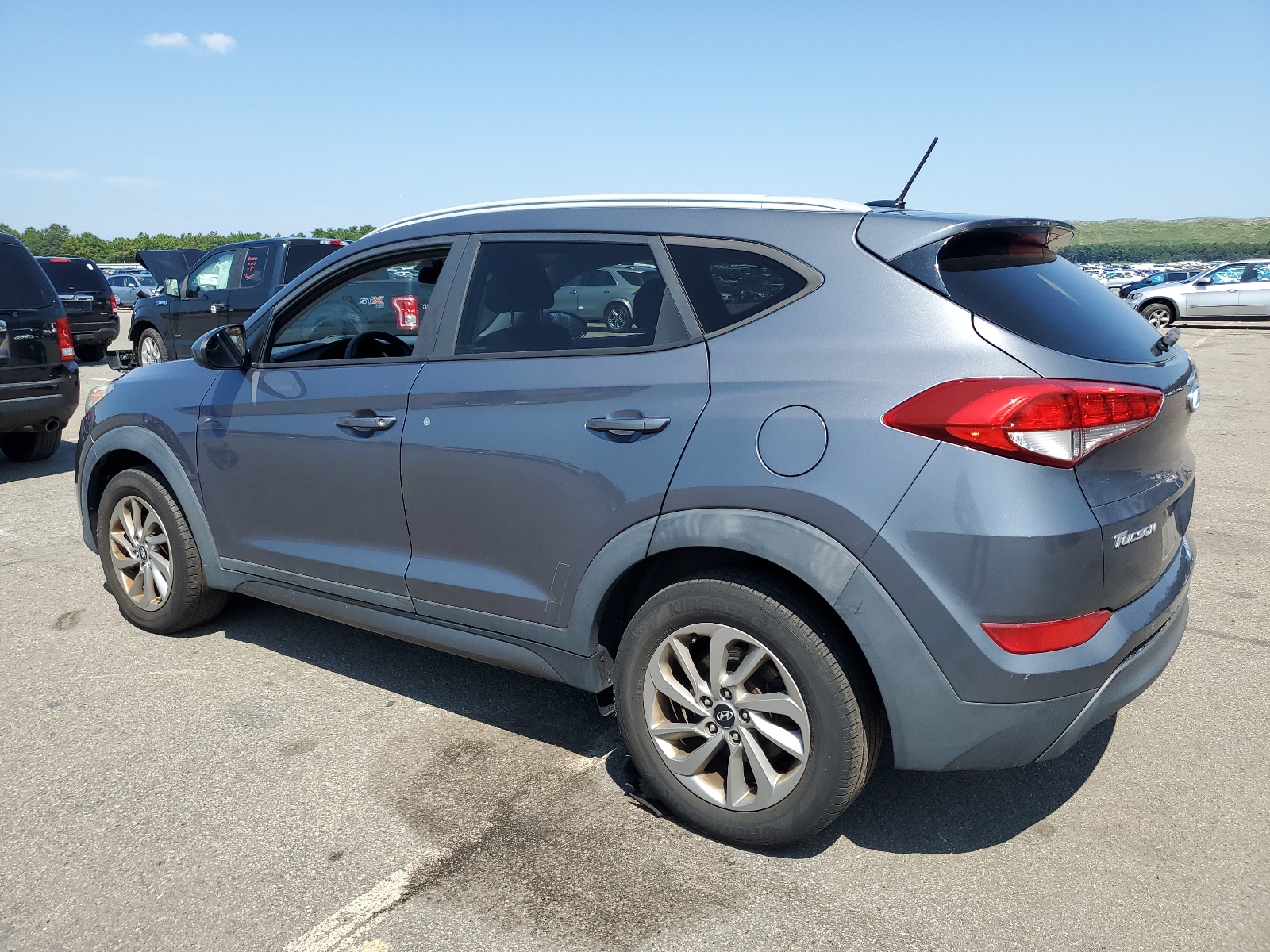 2016 Hyundai Tucson Limited vin: KM8J3CA40GU186037