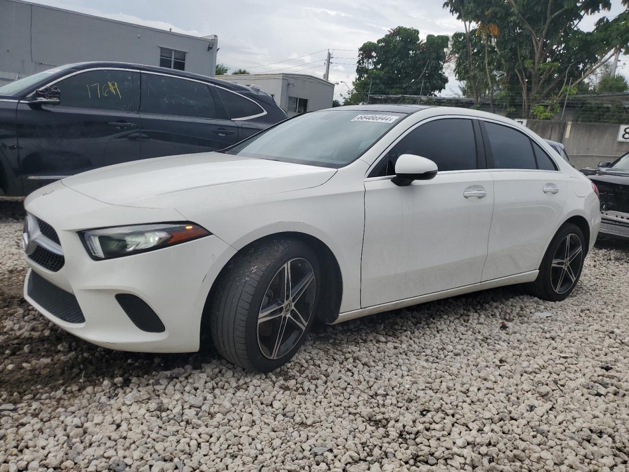 Opa Locka, FL에서 판매 중인 2019 Mercedes-Benz A 220 - Side