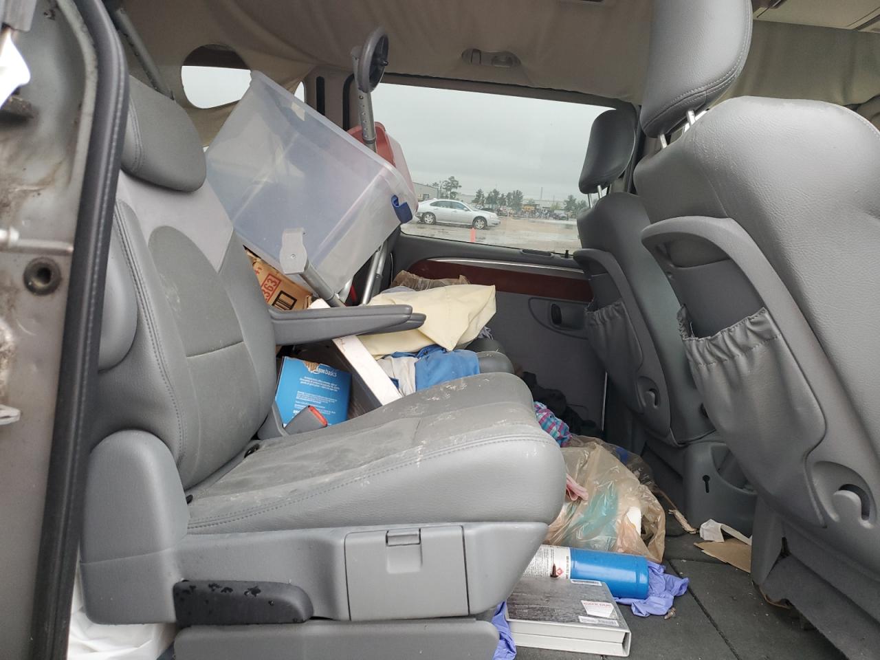 2007 Chrysler Town & Country Limited VIN: 2A8GP64L27R321418 Lot: 84071514