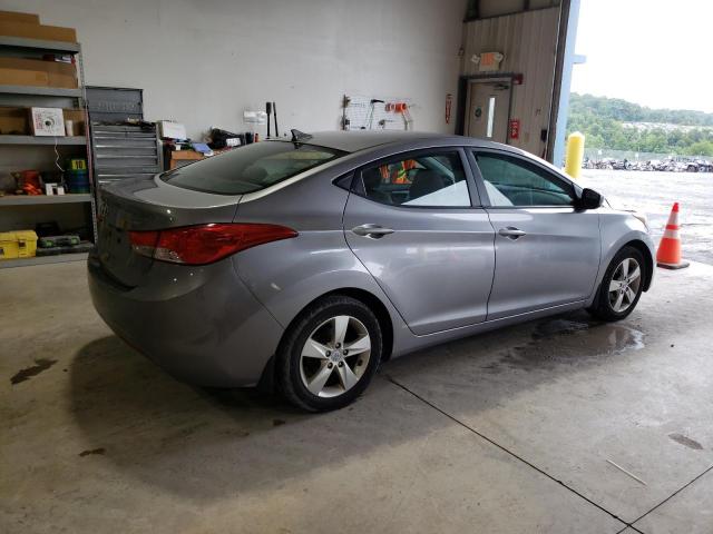  HYUNDAI ELANTRA 2013 Srebrny