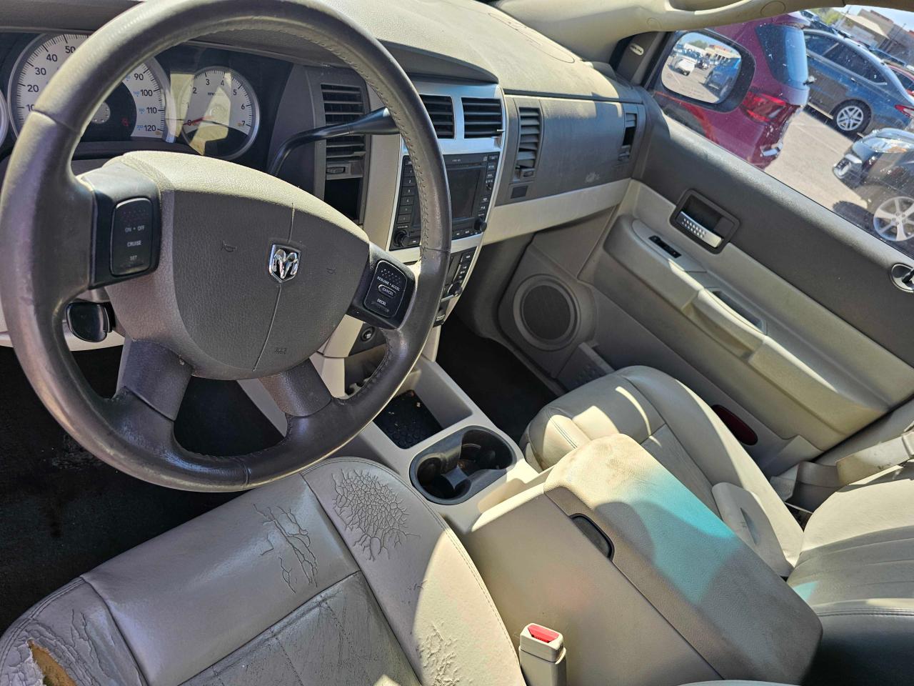 2006 Dodge Durango - Image 9