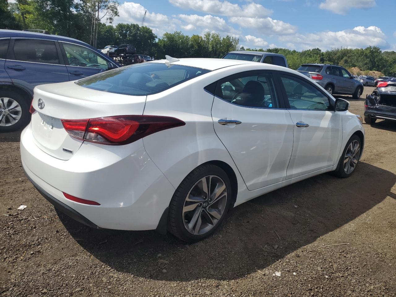 5NPDH4AE1EH504465 2014 Hyundai Elantra Se