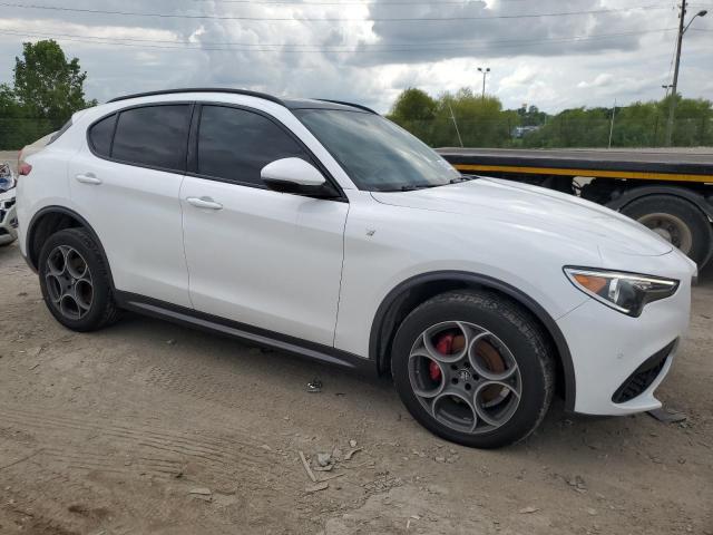  ALFA ROMEO STELVIO 2022 Белый