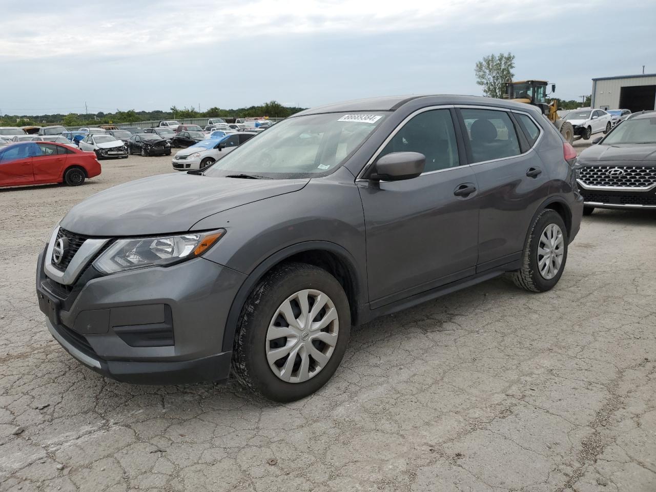 5N1AT2MT5HC741004 2017 NISSAN ROGUE - Image 1