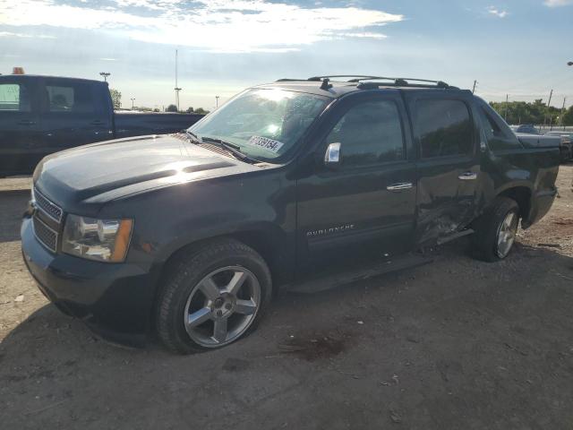 2013 Chevrolet Avalanche Lt продається в Indianapolis, IN - Side