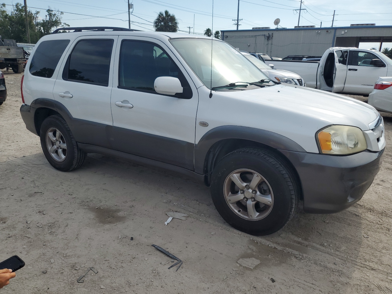 4F2YZ04195KM40242 2005 Mazda Tribute S