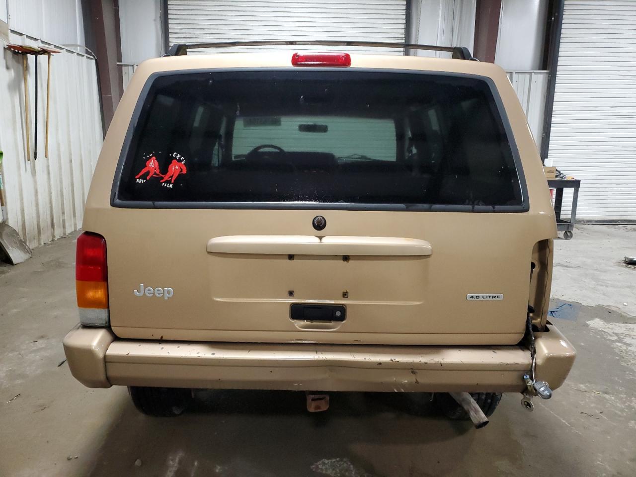 2000 Jeep Cherokee Classic VIN: 1J4FF58S8YL210572 Lot: 66763164