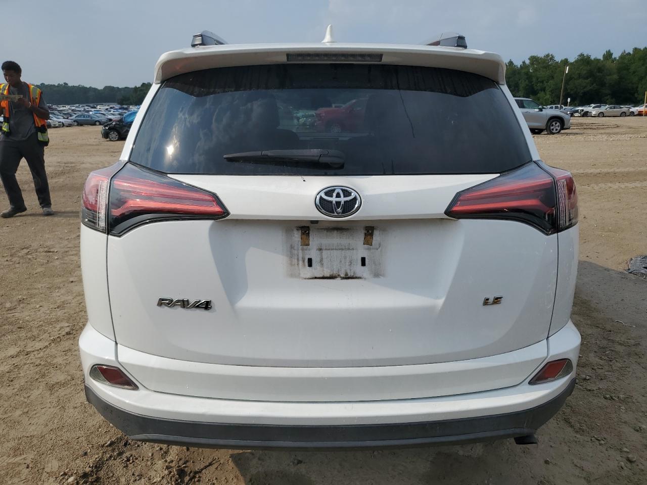 2017 Toyota Rav4 Le VIN: 2T3ZFREV5HW353999 Lot: 66535644