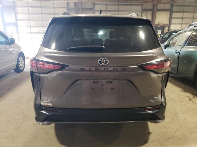  TOYOTA SIENNA 2021 Szary