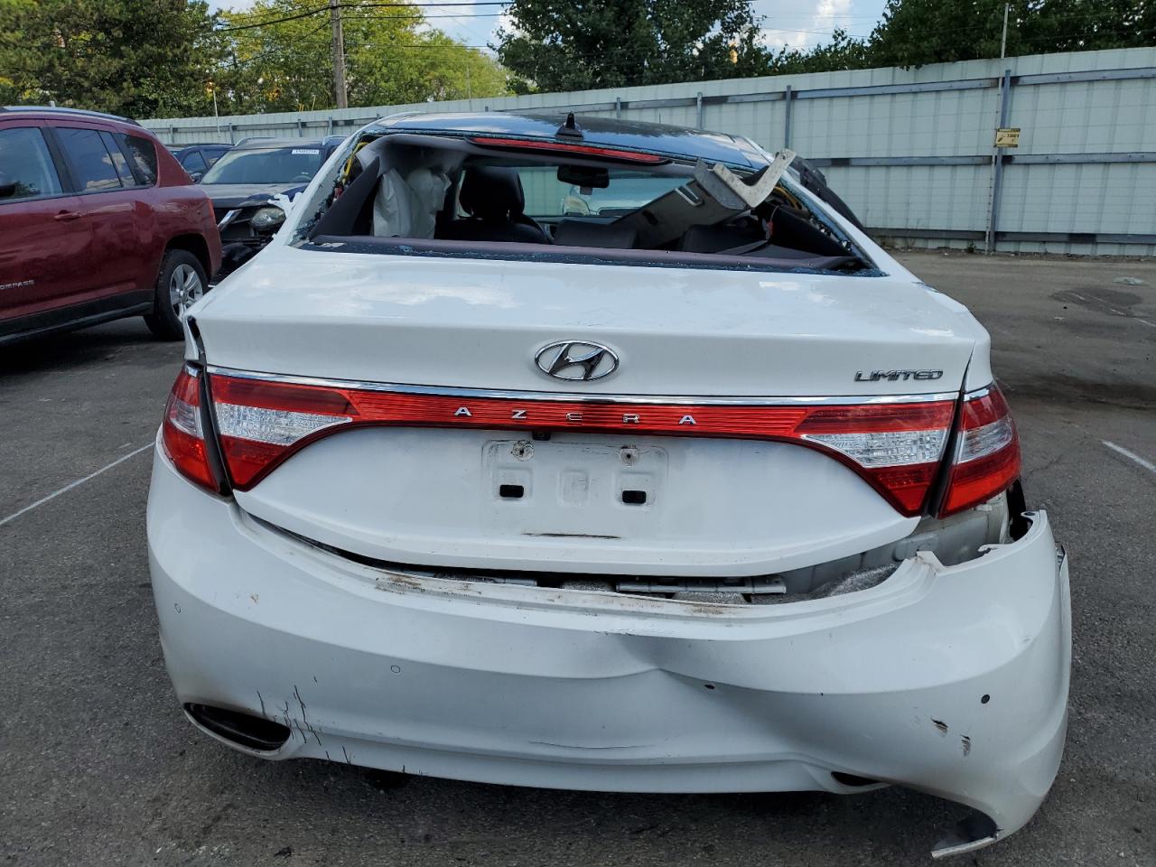 KMHFH4JGXEA420478 2014 Hyundai Azera Gls