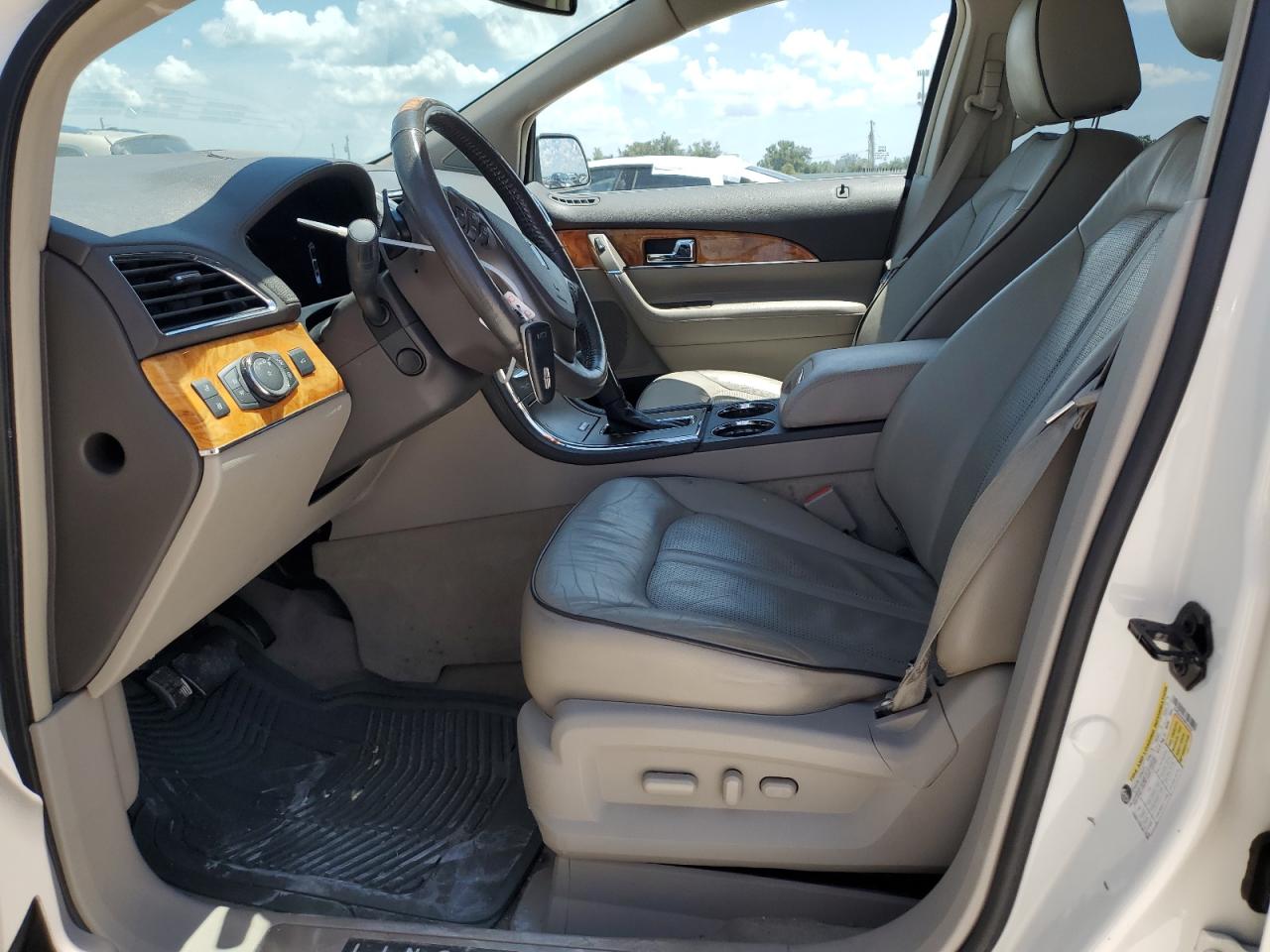 2013 Lincoln MKX - Image 7