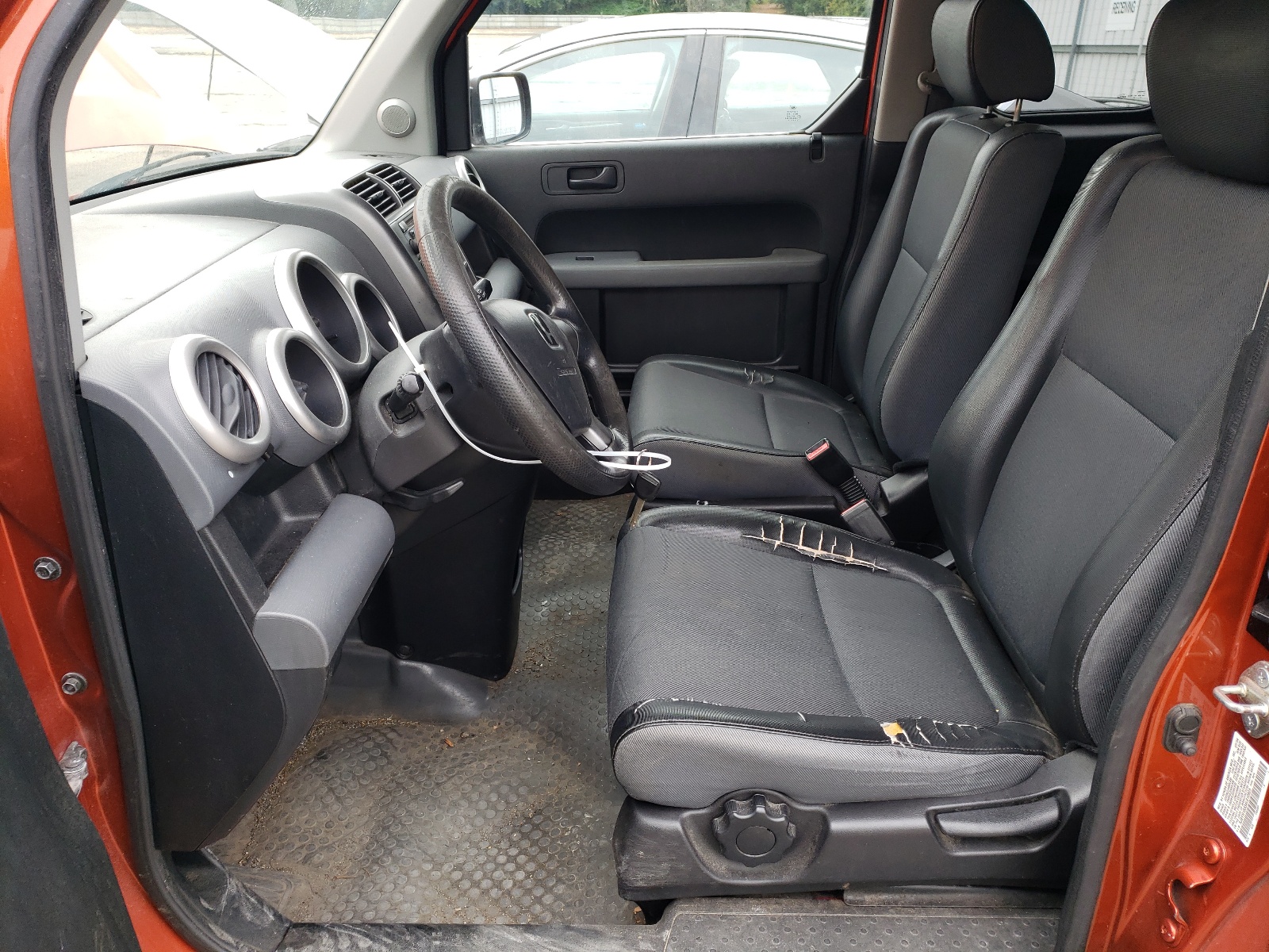 5J6YH18334L010925 2004 Honda Element Lx