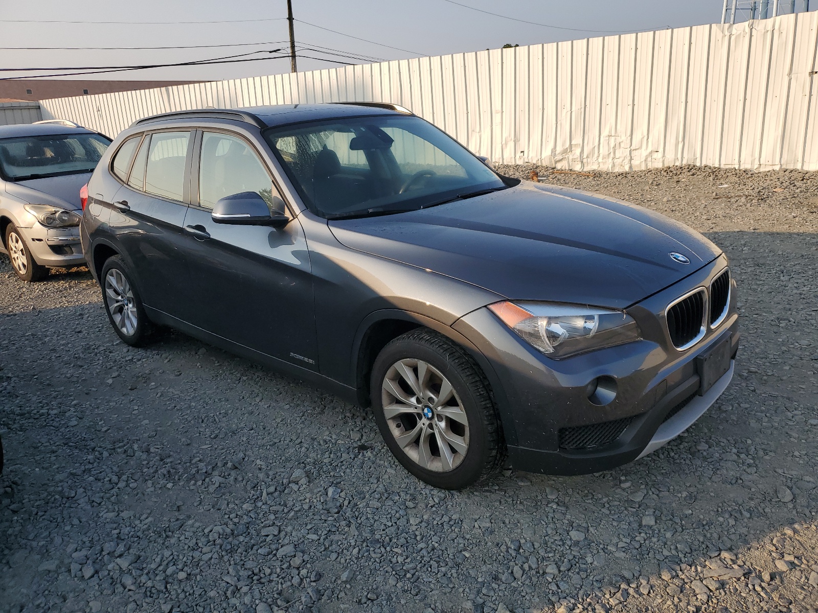 2013 BMW X1 xDrive28I vin: WBAVL1C51DVR88213