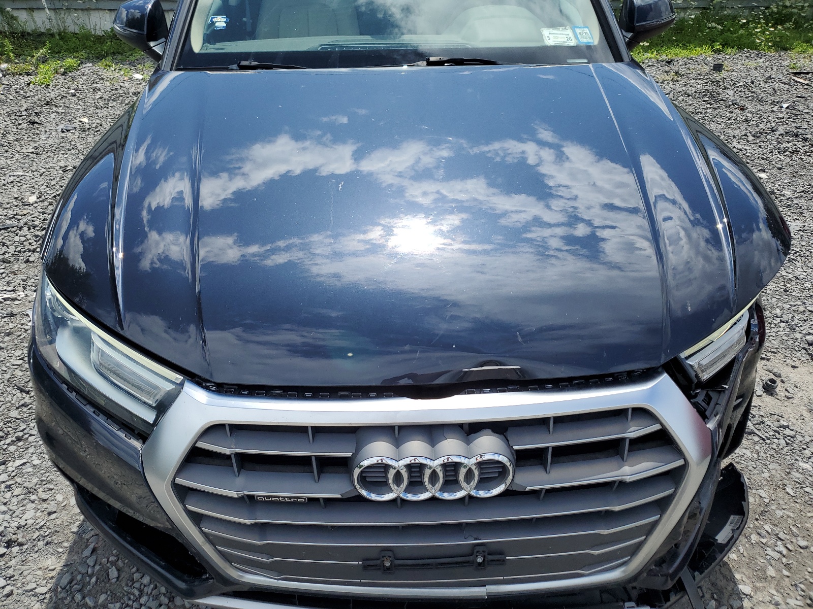 WA1ANAFY1J2035025 2018 Audi Q5 Premium