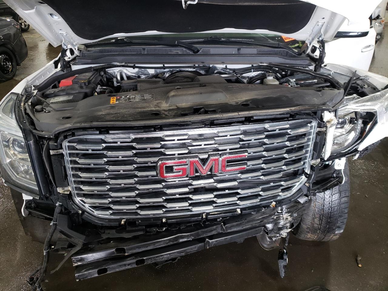 1GKS2CKJ5JR273138 2018 GMC Yukon Denali