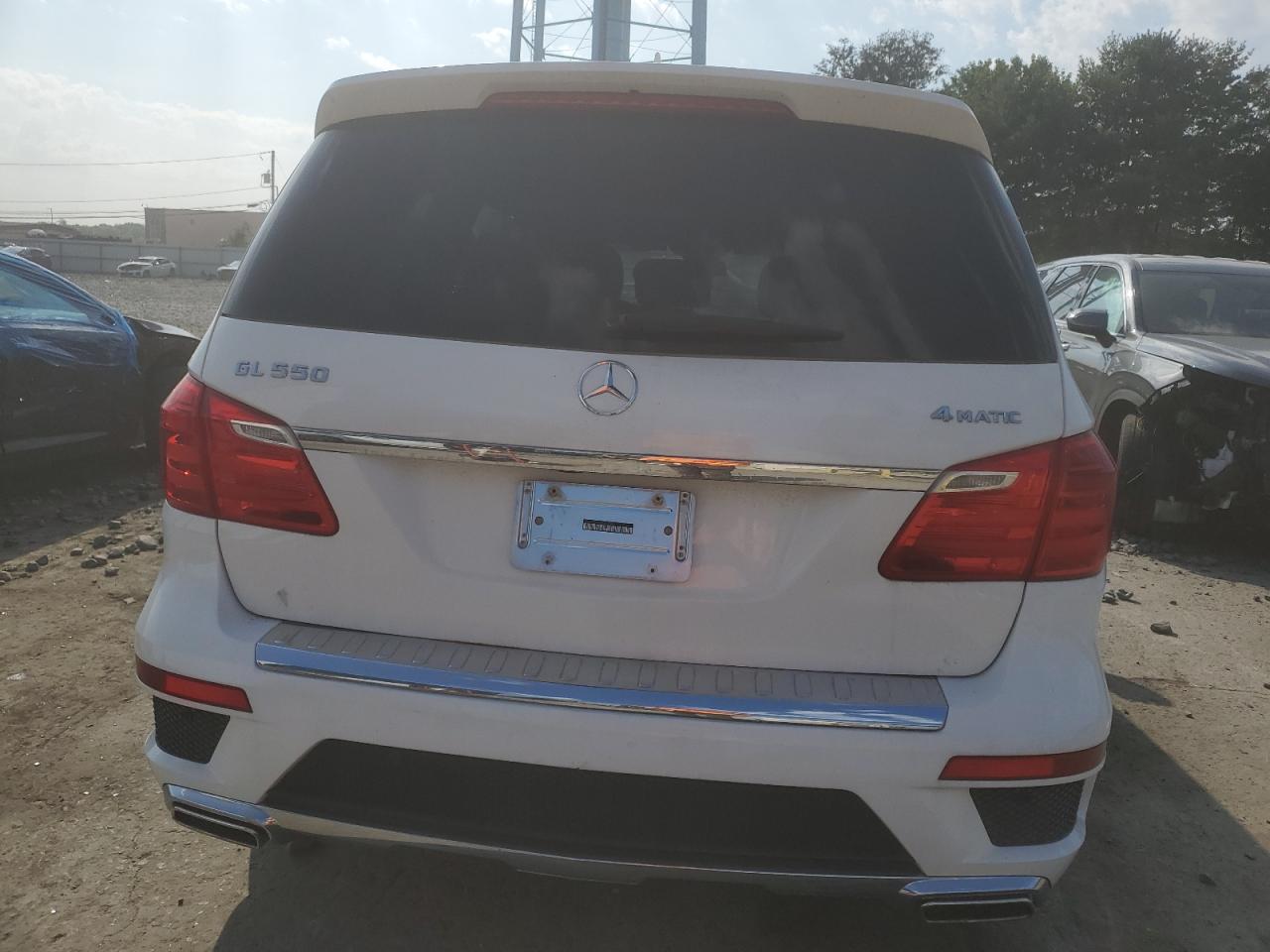 4JGDF7DE0FA557584 2015 Mercedes-Benz Gl 550 4Matic