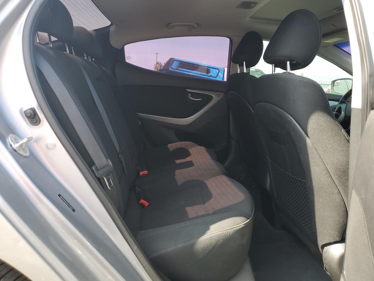 2016 Hyundai Elantra Se VIN: 5NPDH4AE5GH714487 Lot: 69044834