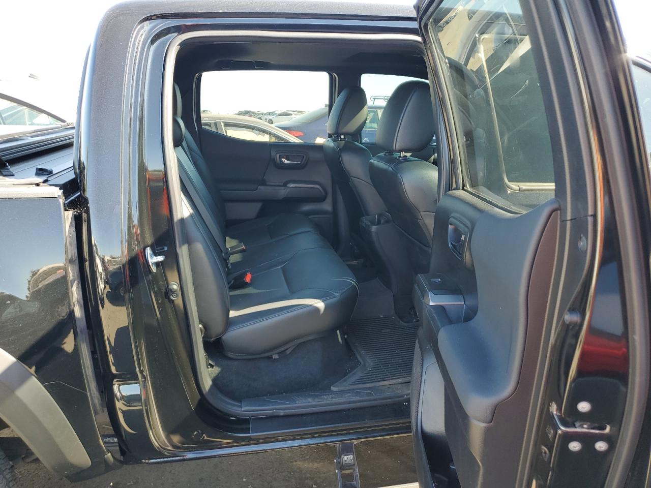 2022 Toyota Tacoma Double Cab VIN: 3TMCZ5AN9NM460451 Lot: 69111844