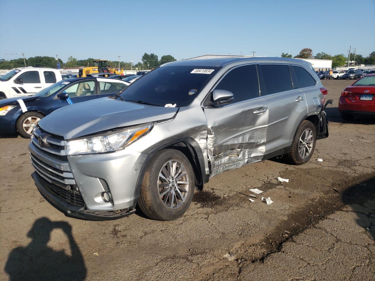 5TDJZRFH5KS581829 2019 TOYOTA HIGHLANDER - Image 1