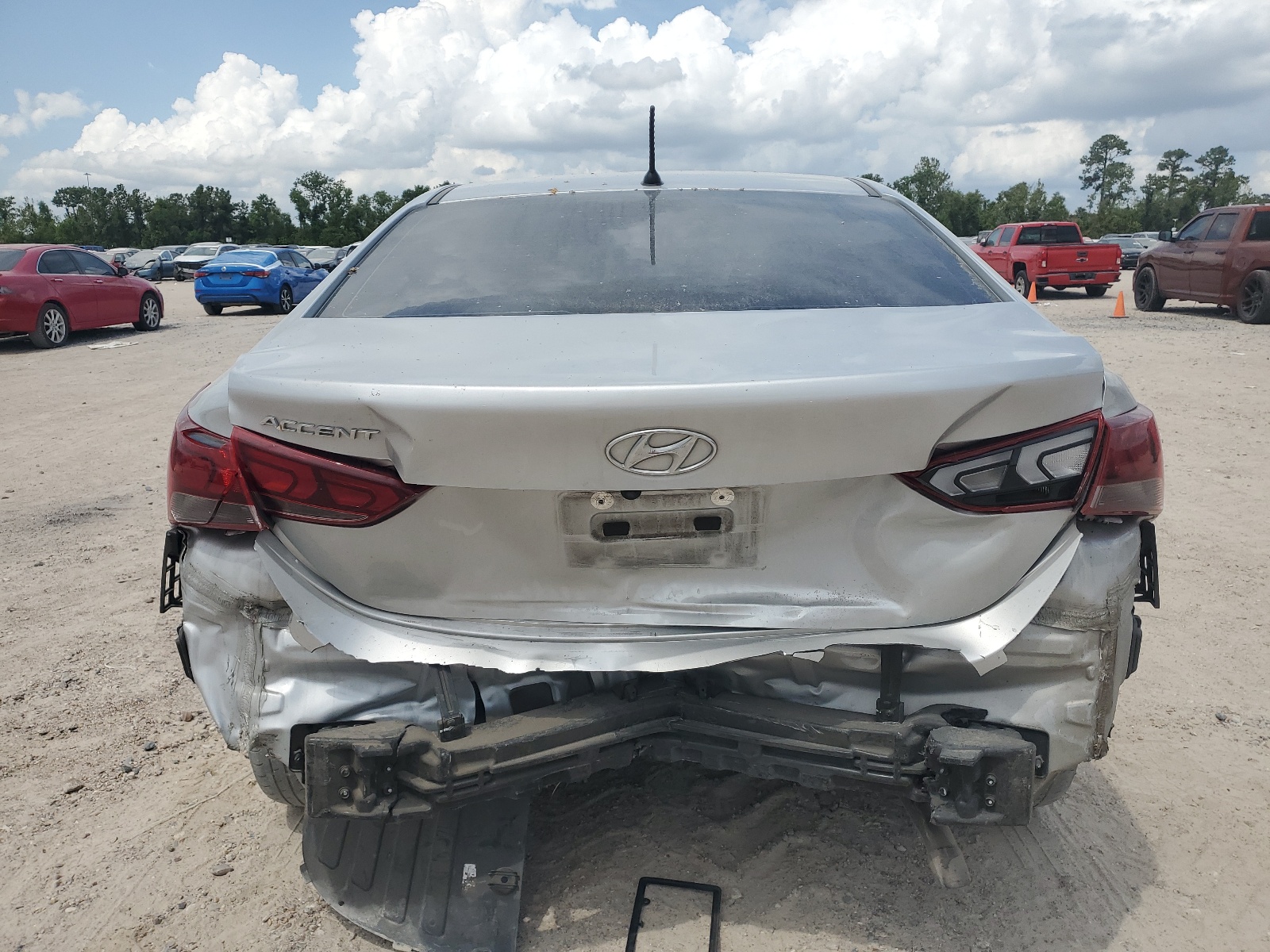 3KPC24A34KE041491 2019 Hyundai Accent Se