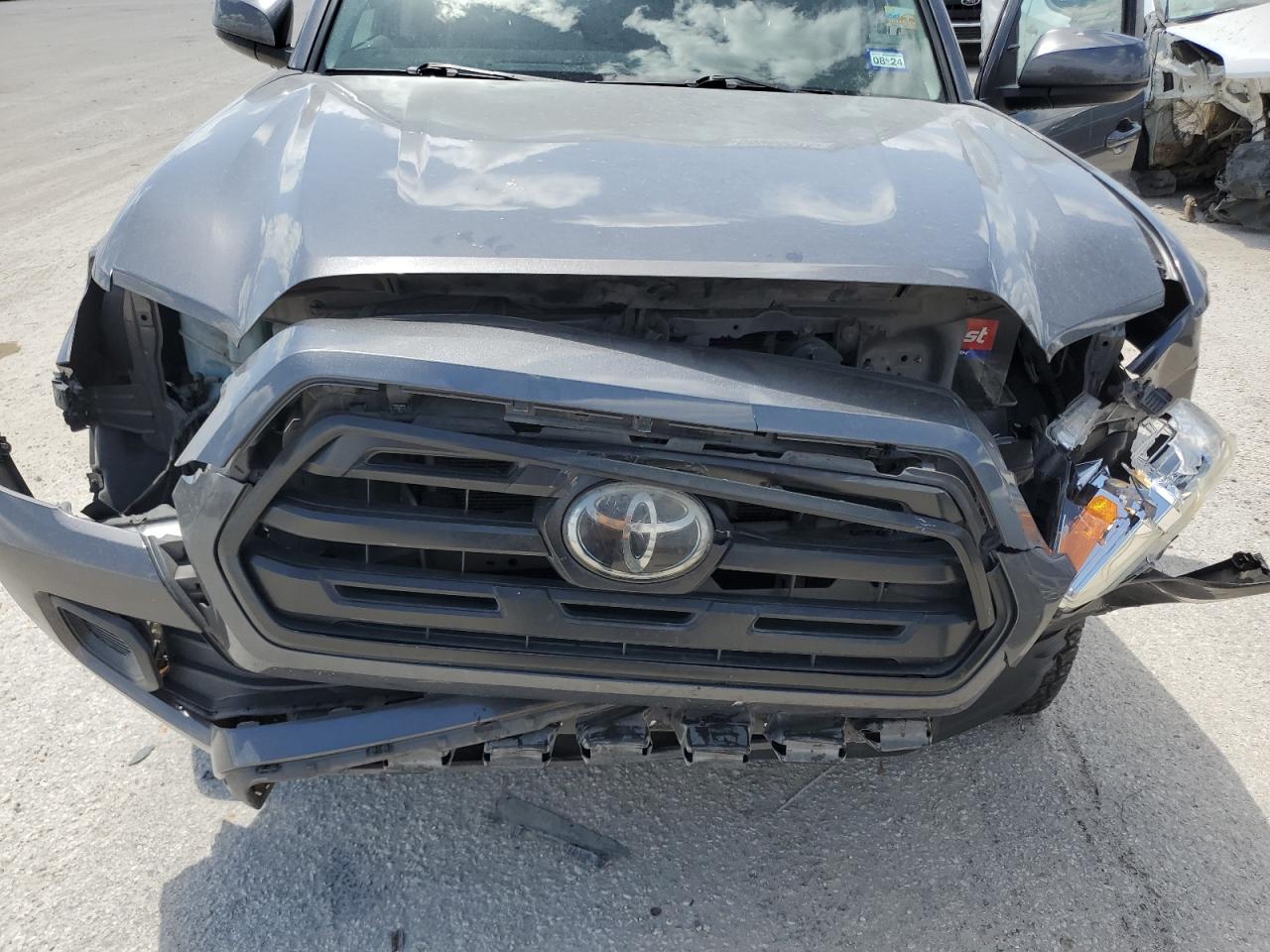 5TFAX5GN1JX116993 2018 Toyota Tacoma Double Cab