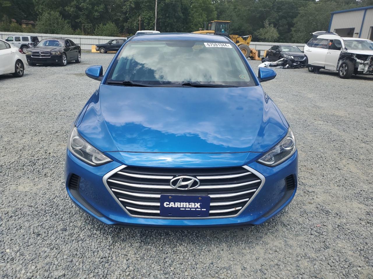 2017 Hyundai Elantra - Image 5