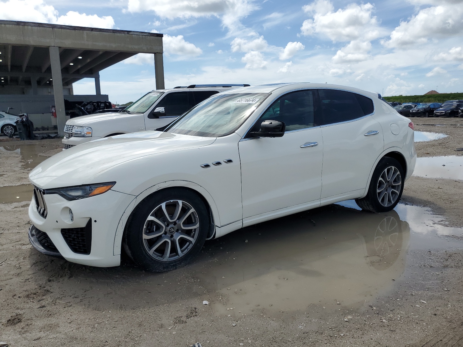 ZN661YUA8LX344825 2020 Maserati Levante S