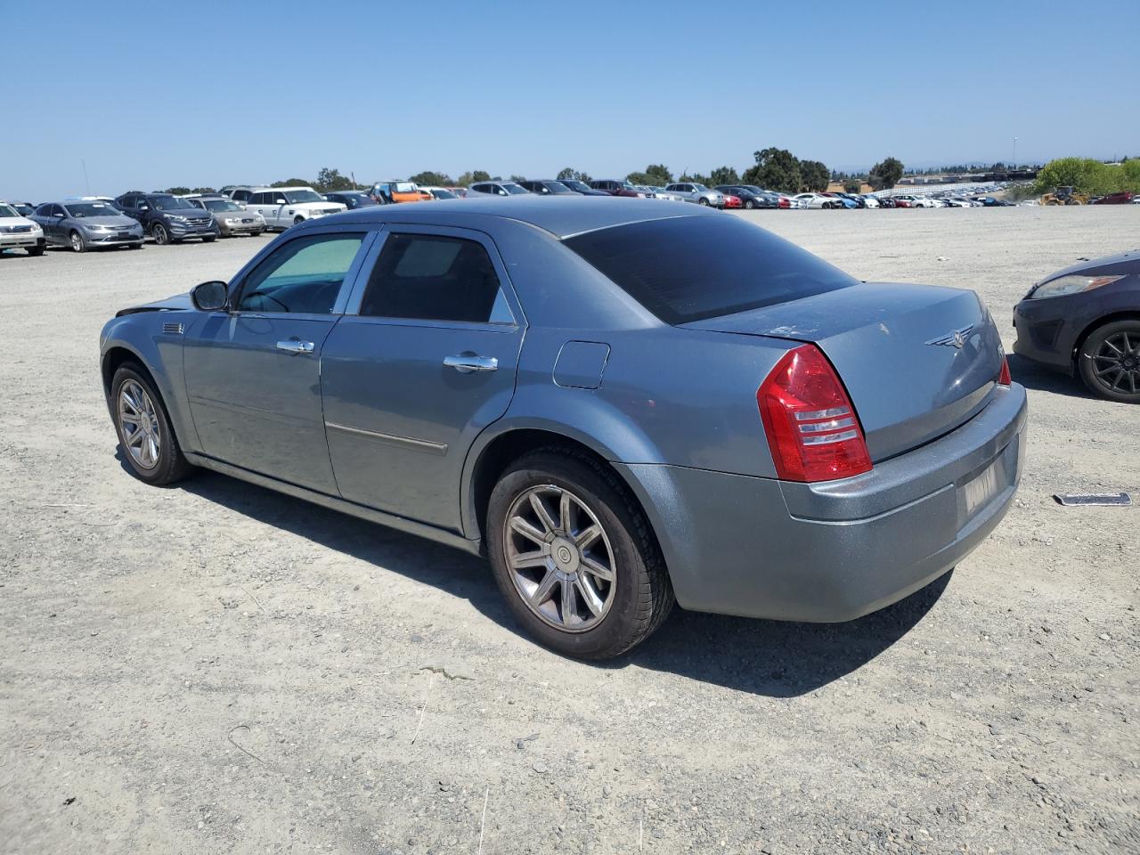 2007 Chrysler 300 Touring VIN: 2C3KA53GX7H884311 Lot: 69047624