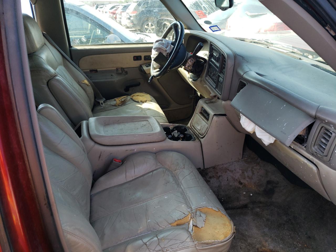 2002 Chevrolet Tahoe C1500 VIN: 1GNEC13Z02R302830 Lot: 61847104