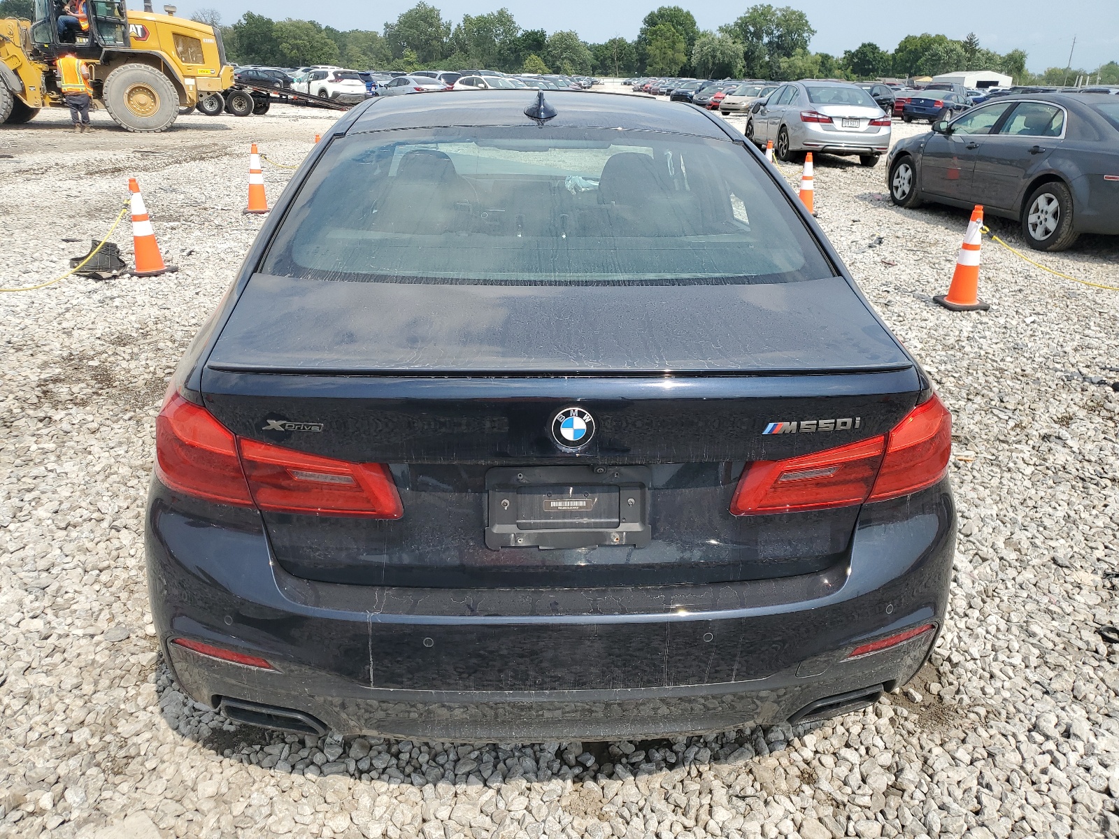 WBAJB9C58JB049637 2018 BMW M550Xi