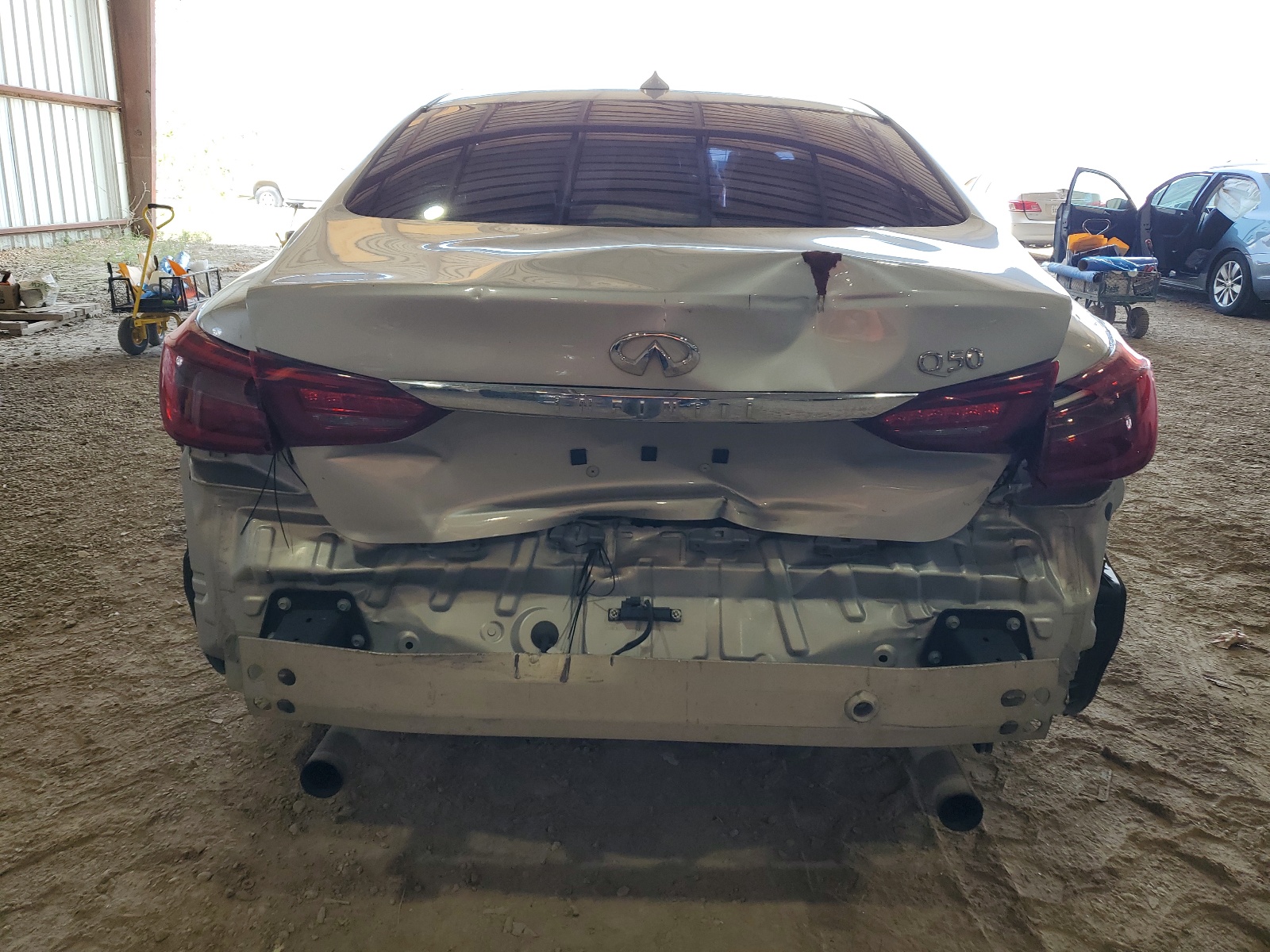 2018 Infiniti Q50 Luxe vin: JN1EV7AP2JM354661