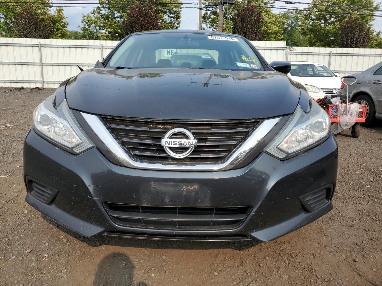 2017 Nissan Altima - Image 5