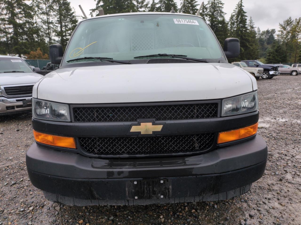 VIN 1GCWGAFP7L1139931 2020 CHEVROLET EXPRESS no.5