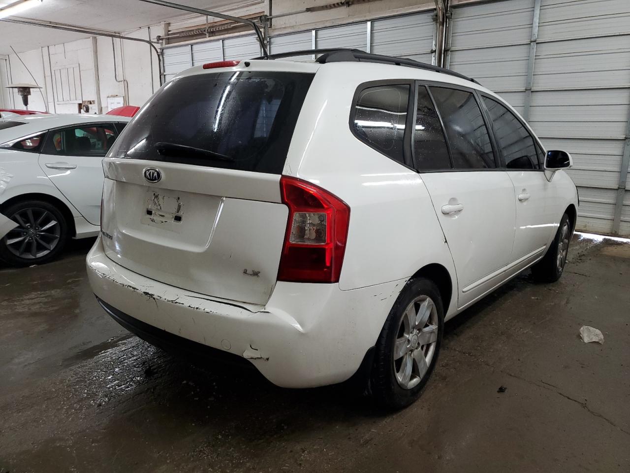 2008 Kia Rondo Base VIN: KNAFG525787199236 Lot: 65420234