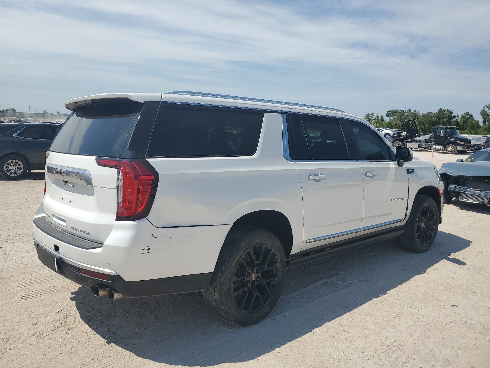 1GKS2JKL5NR326464 2022 GMC Yukon Xl Denali