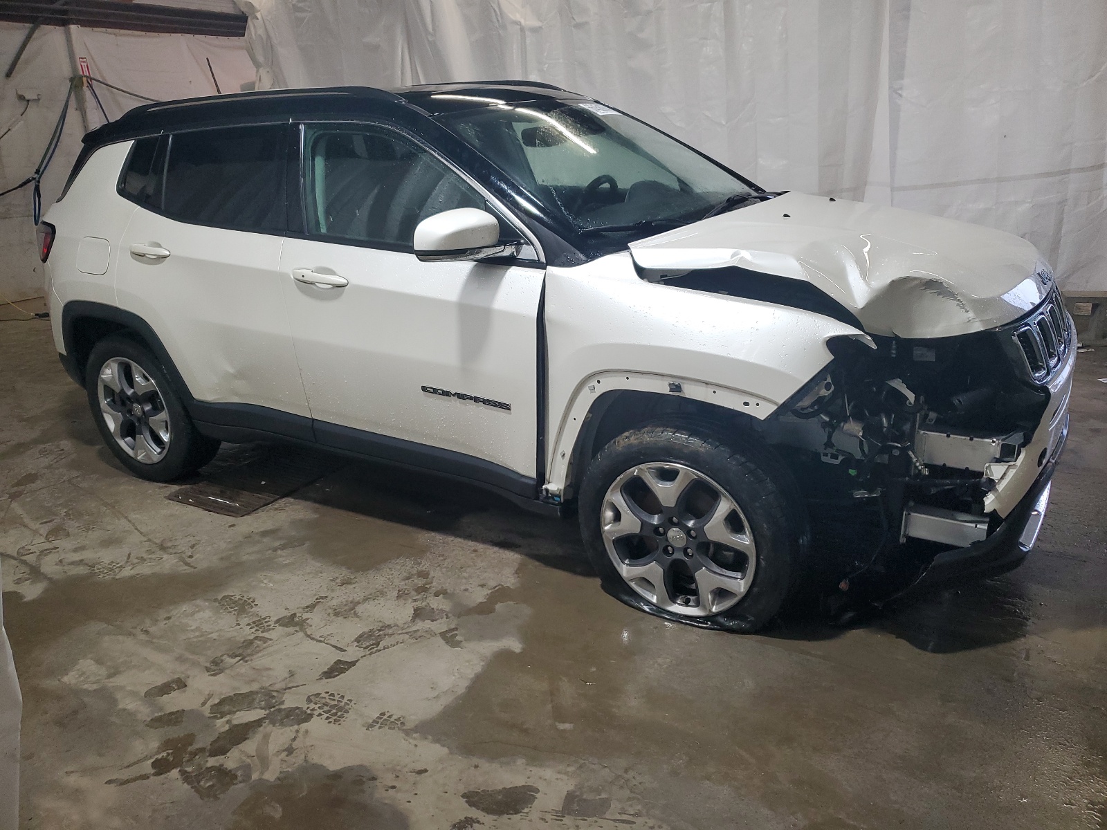 3C4NJDCB9JT215274 2018 Jeep Compass Limited