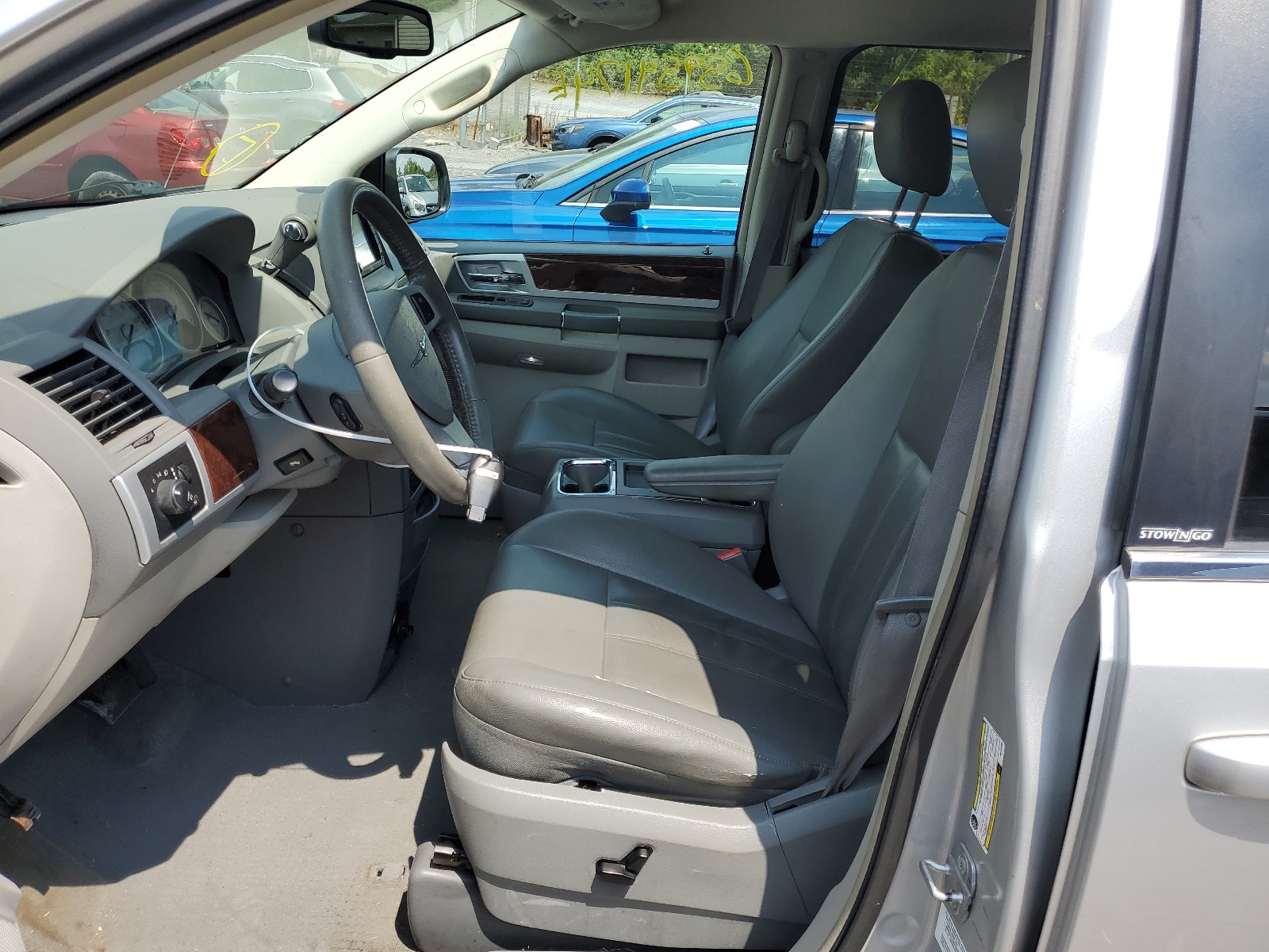 2A4RR5D14AR113559 2010 Chrysler Town & Country Touring