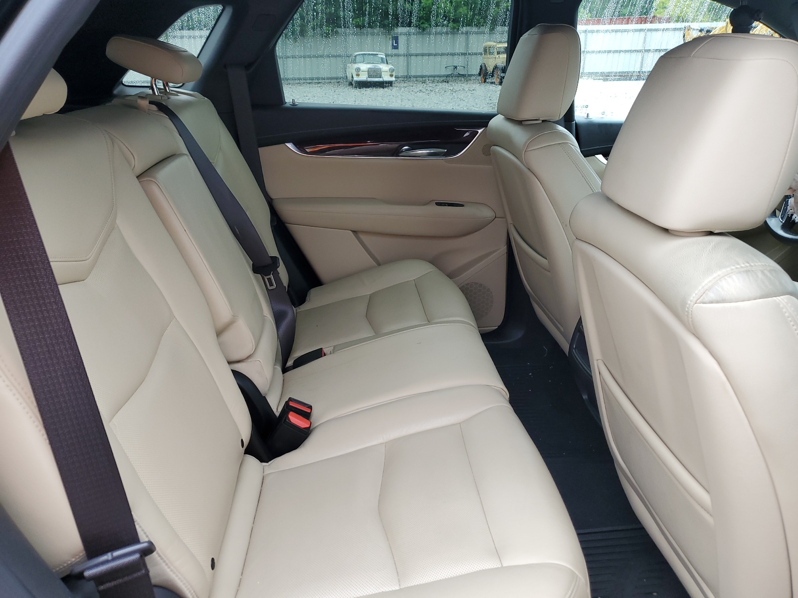 1GYKNDRS5HZ126913 2017 Cadillac Xt5 Luxury