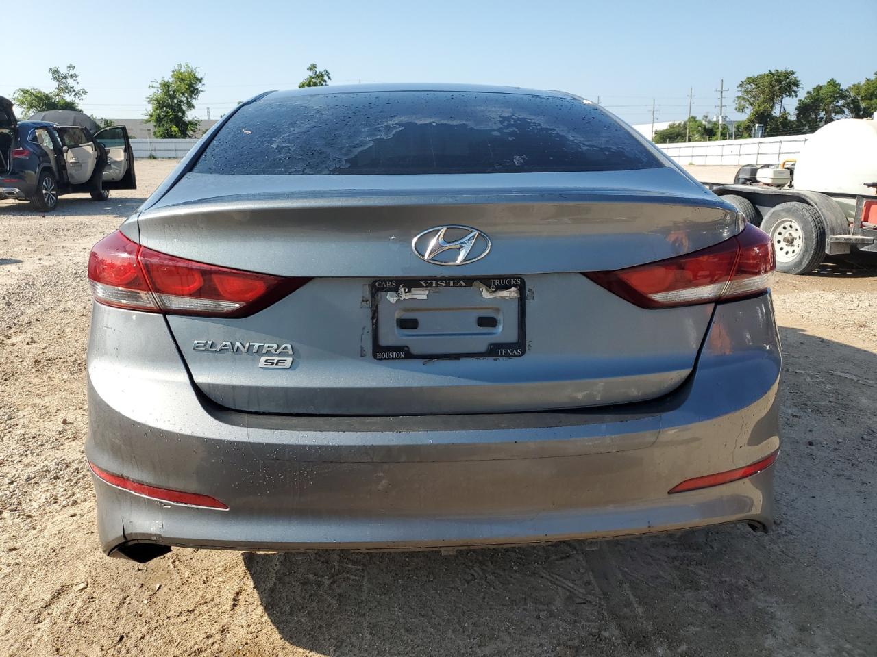 2018 Hyundai Elantra - Image 6