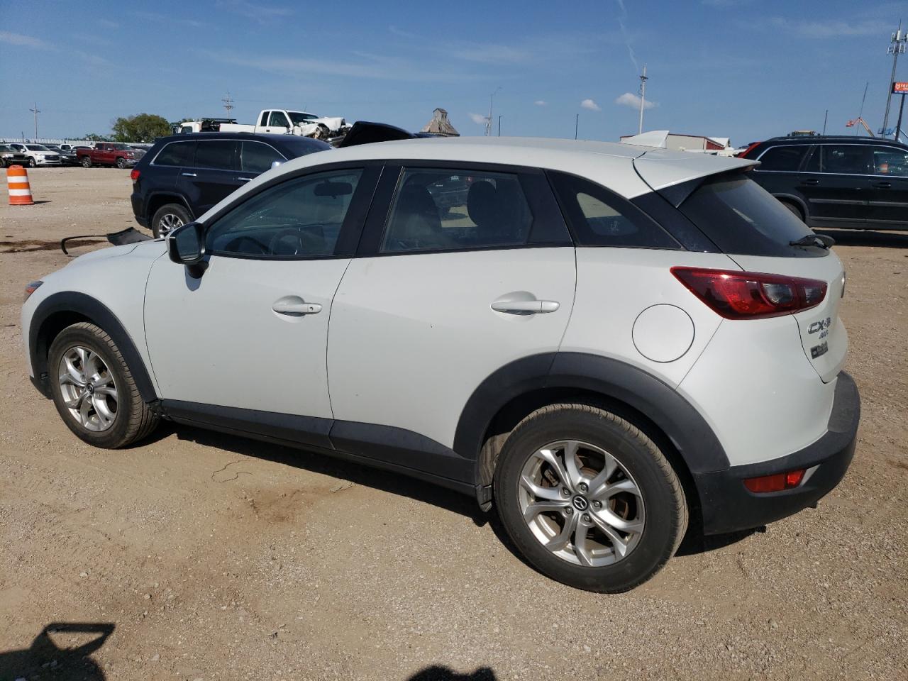 JM1DKBB72G0126209 2016 MAZDA CX-3 - Image 2