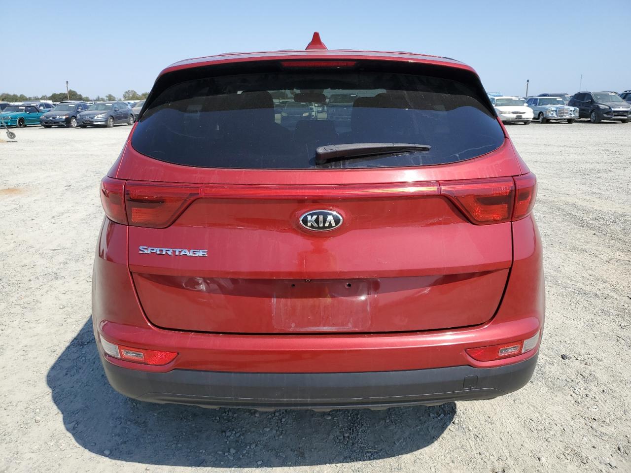 KNDPMCAC9J7333965 2018 Kia Sportage Lx