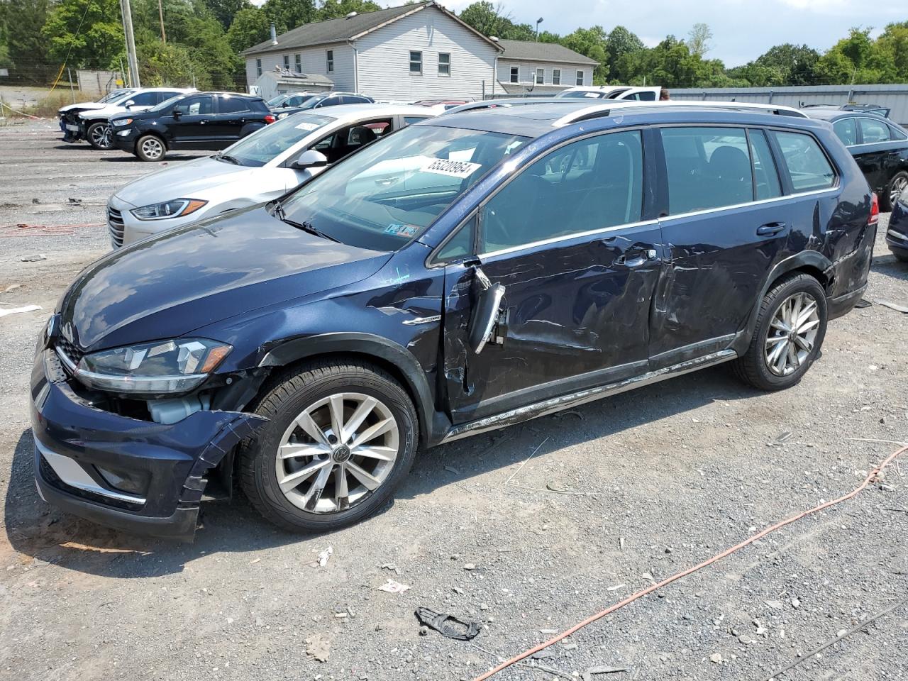 3VWH17AU6KM519030 2019 VOLKSWAGEN GOLF - Image 1