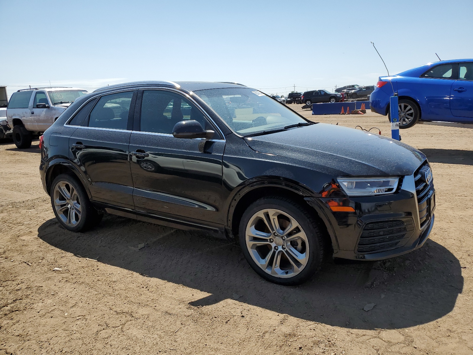 2016 Audi Q3 Prestige vin: WA1GFCFS6GR020051