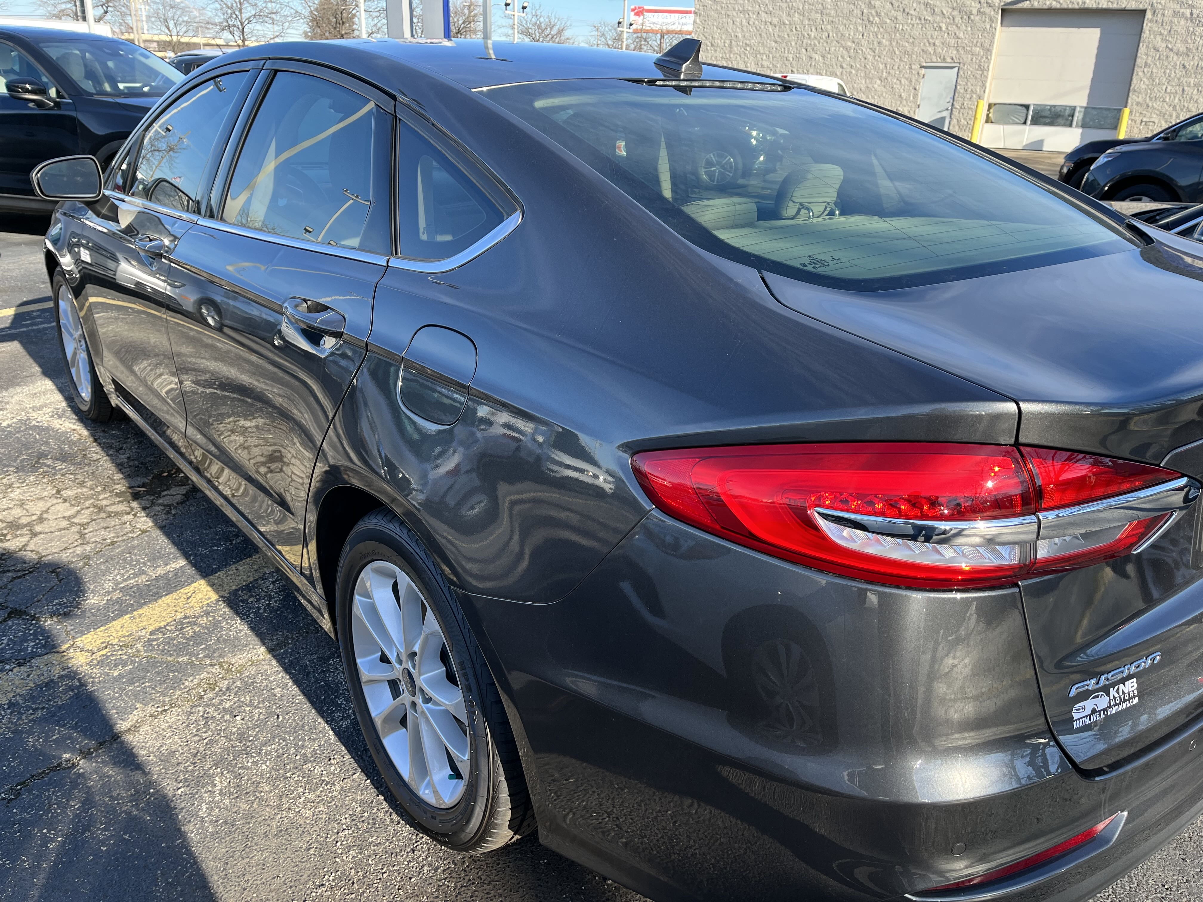 2019 Ford Fusion Se vin: 3FA6P0HD4KR128988