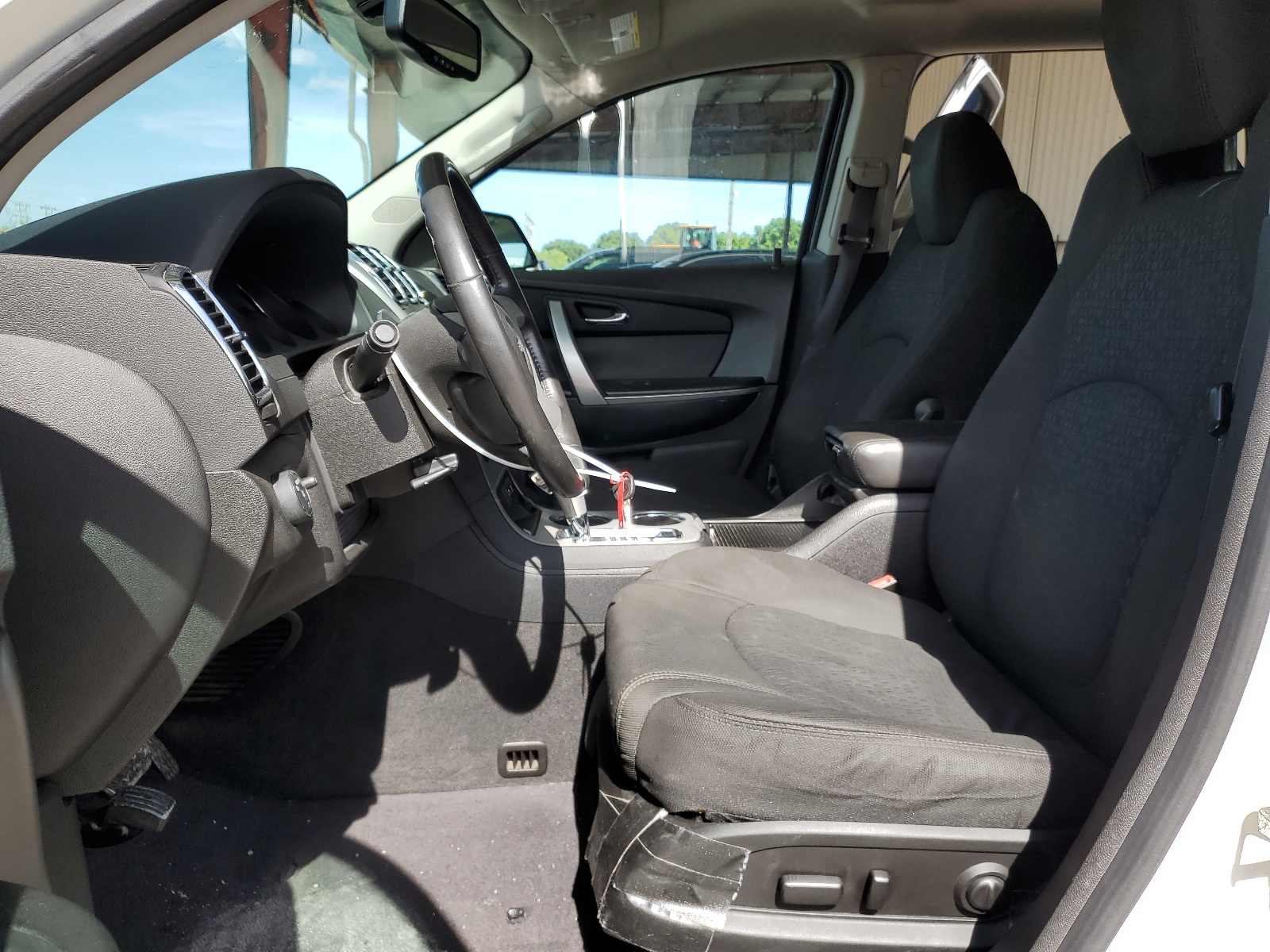 1GKKVPED2CJ215199 2012 GMC Acadia Sle