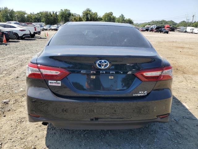  TOYOTA CAMRY 2018 Granatowy