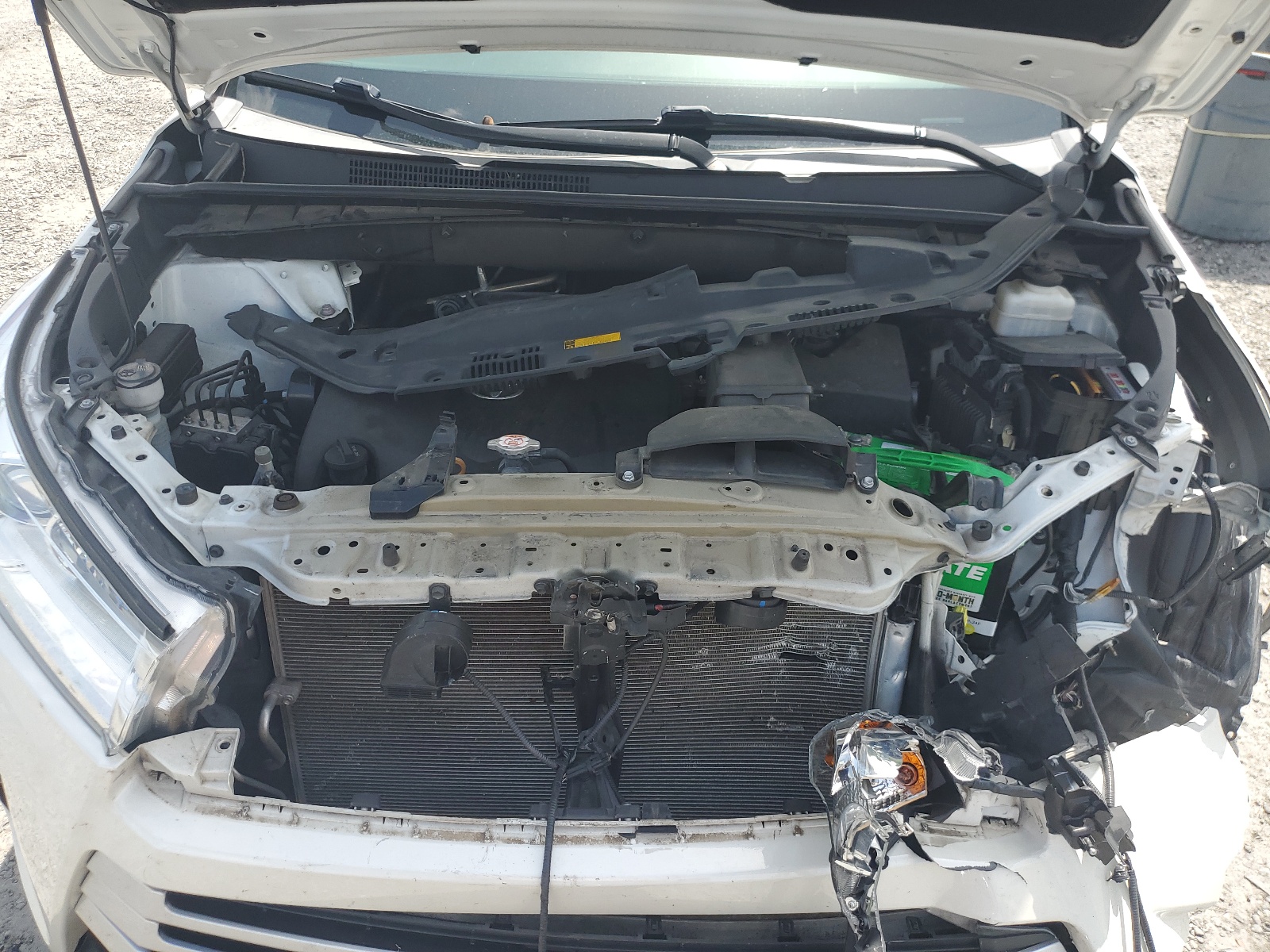 5TDKZRFH9KS557103 2019 Toyota Highlander Se