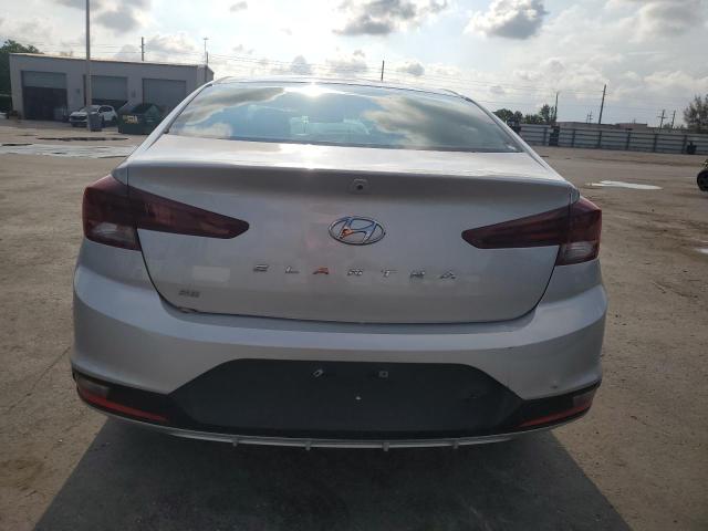  HYUNDAI ELANTRA 2019 Серебристый