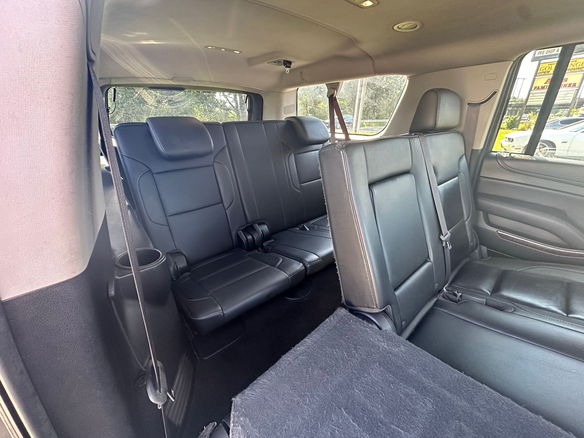 2017 Chevrolet Suburban K vin: 1GNSKHKC5HR354698